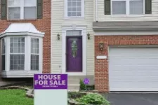 House Been on the Market Too Long? Look at the Garage Door